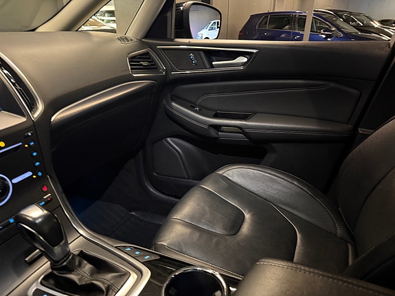 Ford S-MAX 22 of 30