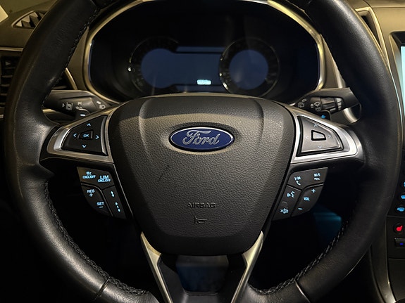 Ford S-MAX 8 of 30