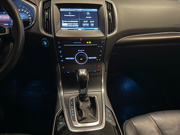 Ford S-MAX 12 of 30