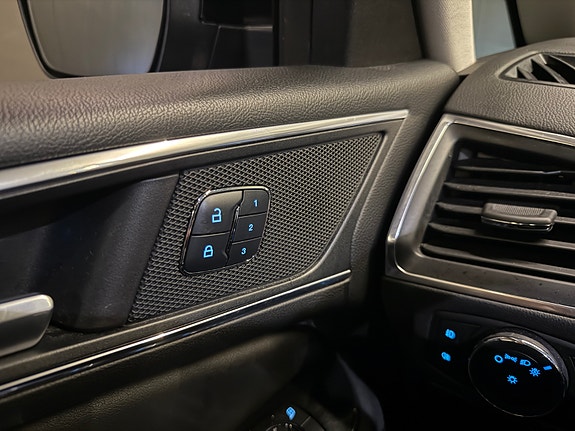 Ford S-MAX 21 of 30