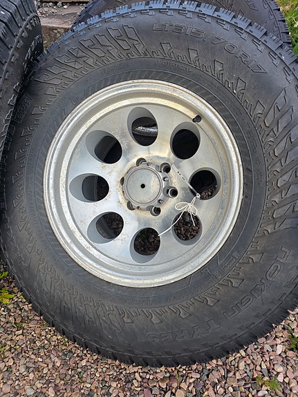 Toyota HiLux 10 of 20