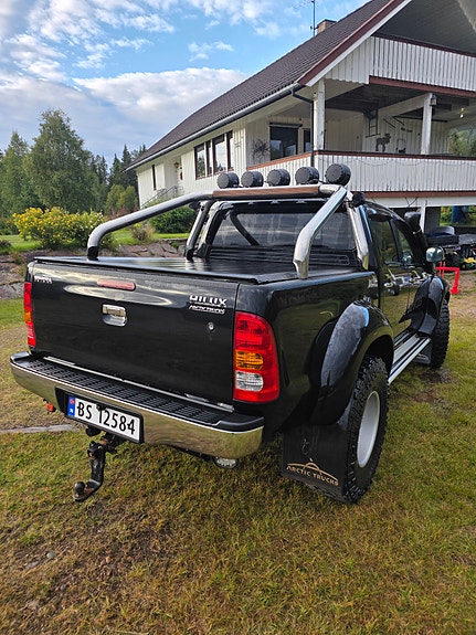 Toyota HiLux 5 of 20