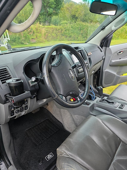 Toyota HiLux 18 of 20