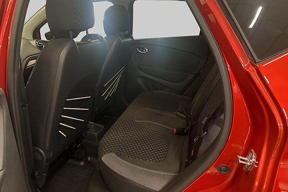 Renault Captur 12 of 18