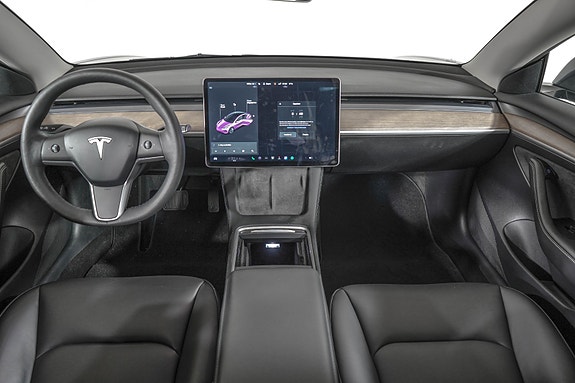 Tesla Model 3 13 of 23