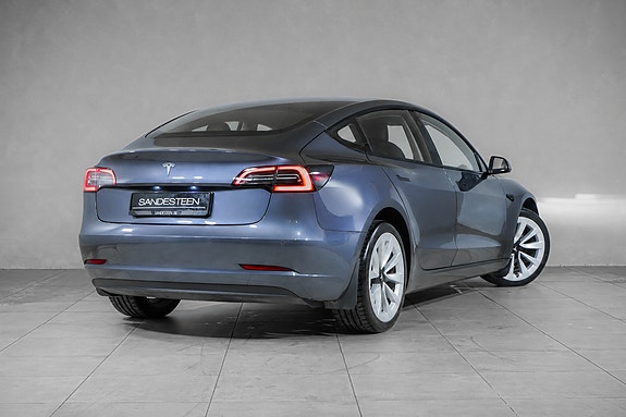 Tesla Model 3 6 of 23