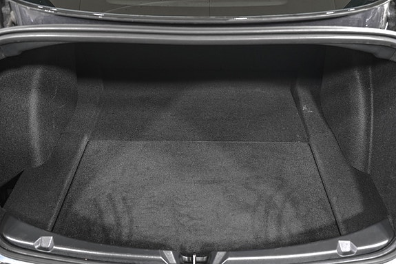 Tesla Model 3 7 of 23