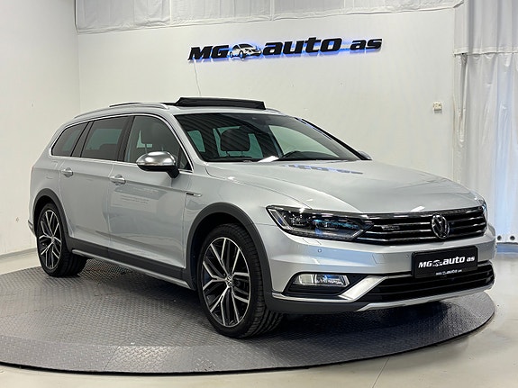Volkswagen Passat 2 of 30