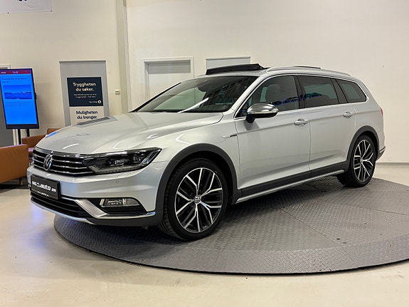 Volkswagen Passat 6 of 30