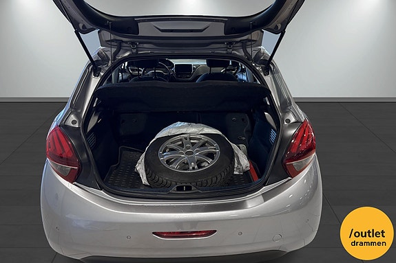Peugeot 208 5 of 22