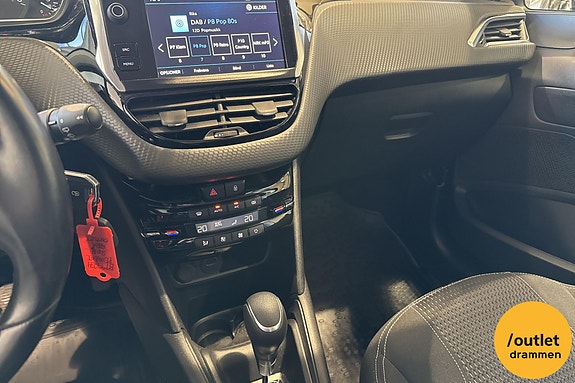 Peugeot 208 19 of 22