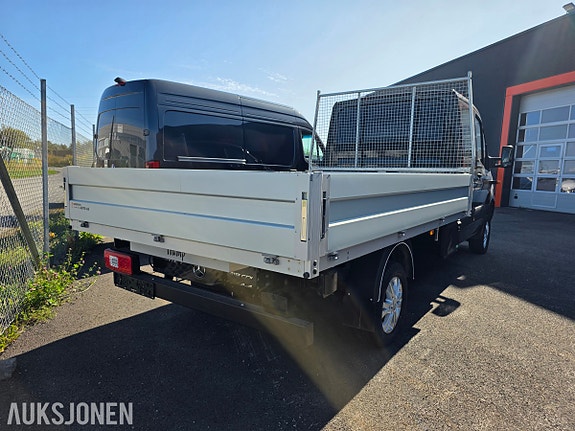 Mercedes-Benz Sprinter 7 of 28