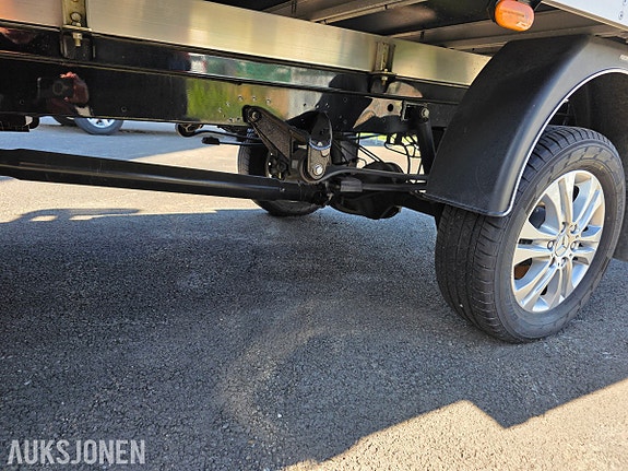 Mercedes-Benz Sprinter 13 of 28
