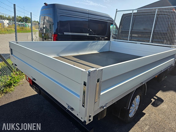 Mercedes-Benz Sprinter 10 of 28