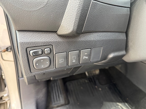 Toyota Auris 17 of 30