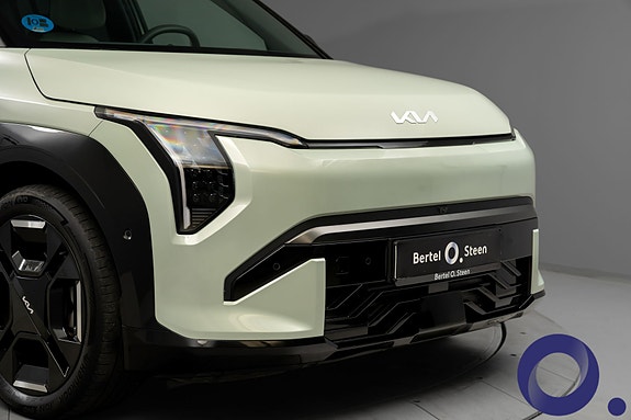 Kia EV3 8 of 30
