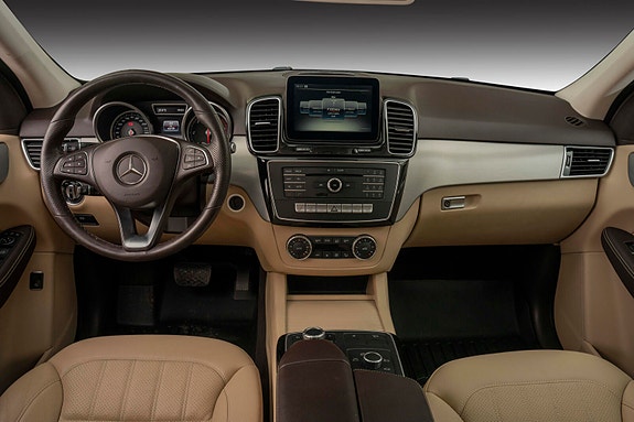 Mercedes-Benz GLE250 d 21 of 24
