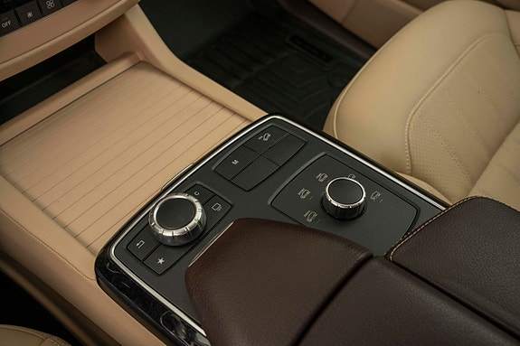 Mercedes-Benz GLE250 d 14 of 24