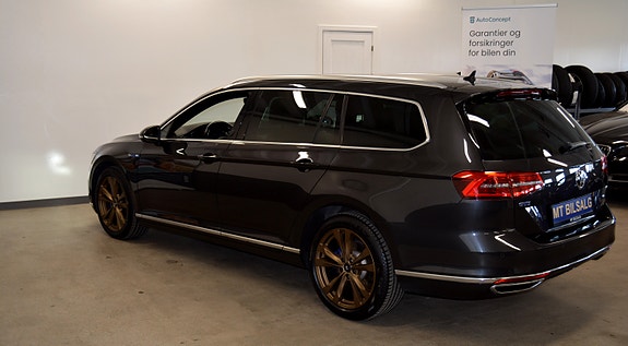 Volkswagen Passat 5 of 30