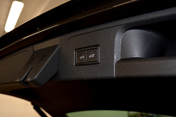 Volkswagen Passat 9 of 30