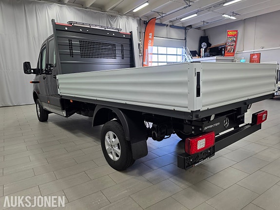 Mercedes-Benz Sprinter 7 of 30