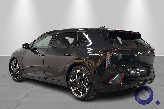 Kia EV4 3 of 28