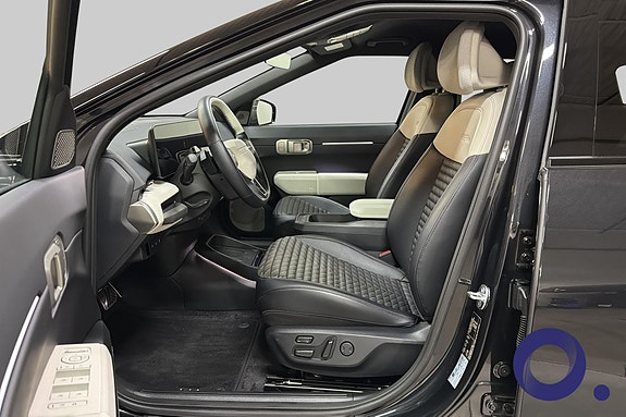 Kia EV4 11 of 28