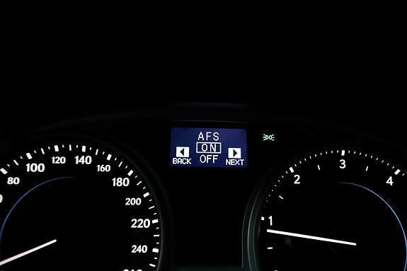 Lexus IS220d 24 of 30