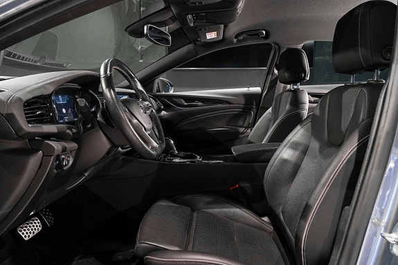 Opel Insignia 24 of 30