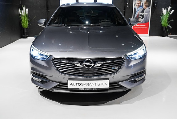 Opel Insignia 15 of 30