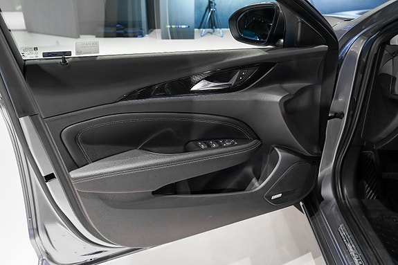Opel Insignia 20 of 30