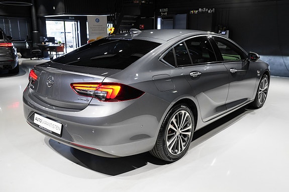 Opel Insignia 10 of 30