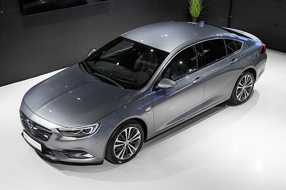 Opel Insignia 18 of 30