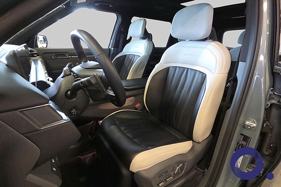 Kia EV9 14 of 30