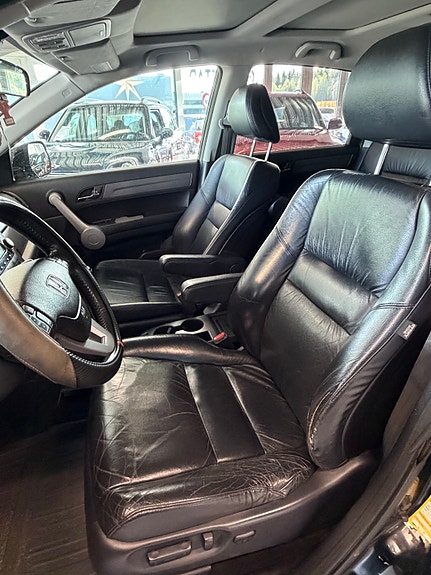 Honda CR-V 12 of 26