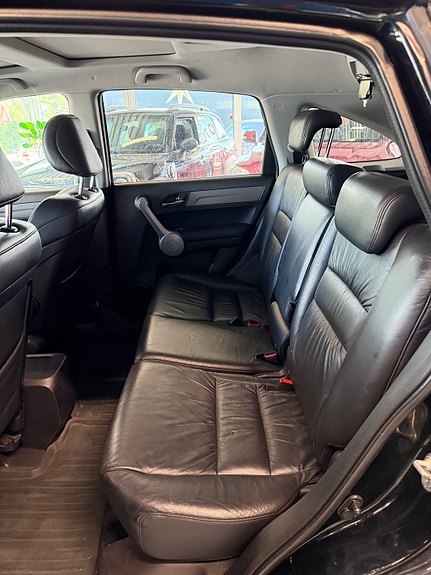 Honda CR-V 15 of 26
