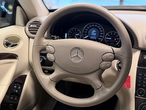 Mercedes-Benz CLK280 19 of 25