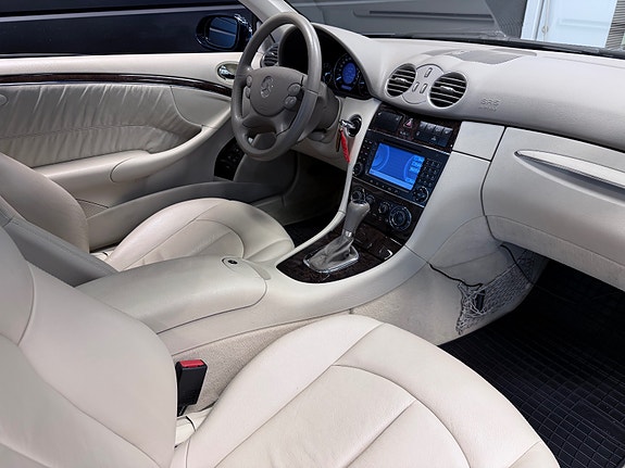Mercedes-Benz CLK280 15 of 25