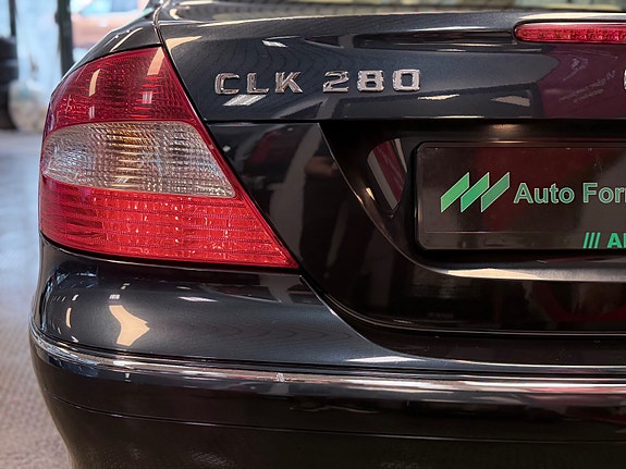 Mercedes-Benz CLK280 25 of 25