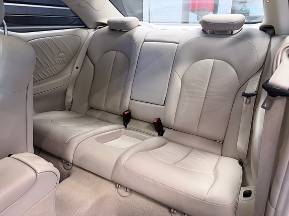 Mercedes-Benz CLK280 17 of 25
