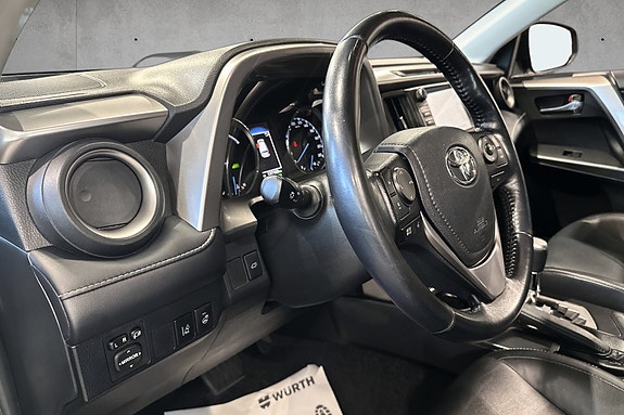 Toyota RAV4 19 of 24