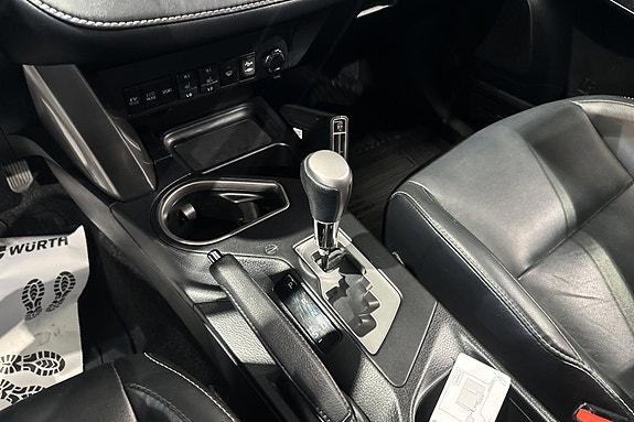 Toyota RAV4 21 of 24