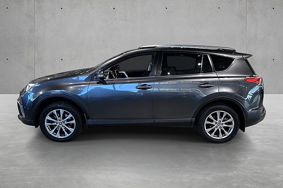 Toyota RAV4 2 of 24