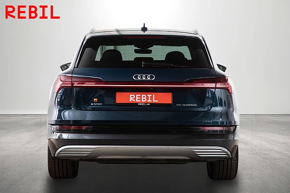 Audi e-tron 6 of 30