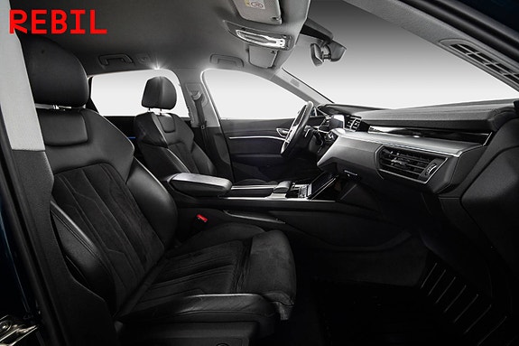 Audi e-tron 28 of 30