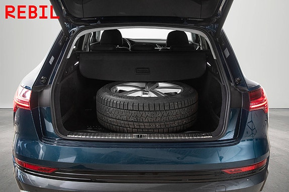 Audi e-tron 30 of 30