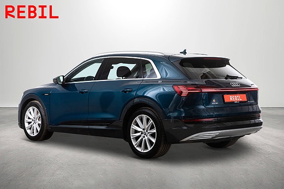 Audi e-tron 5 of 30