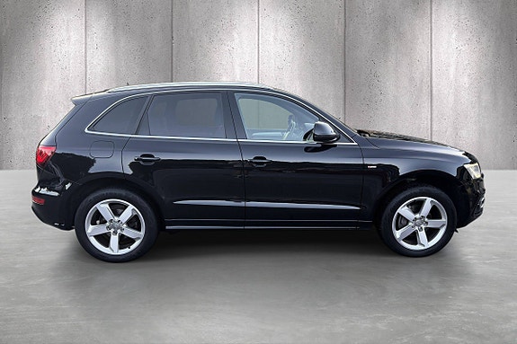 Audi Q5 8 of 24