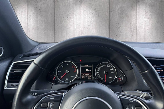 Audi Q5 12 of 24