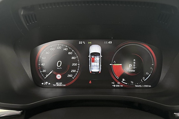 Volvo XC60 15 of 30